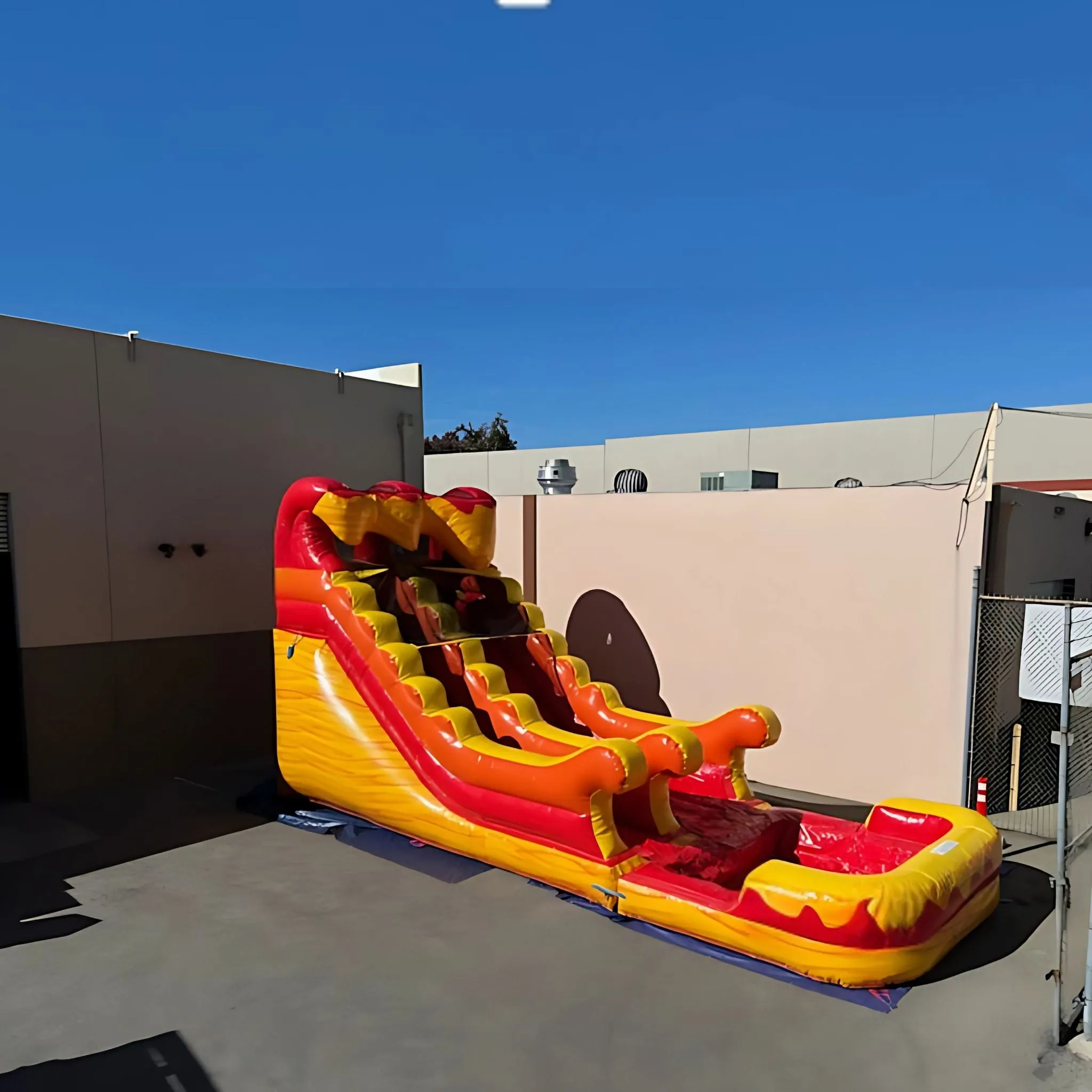 15' Volcano Wet/Dry Slide