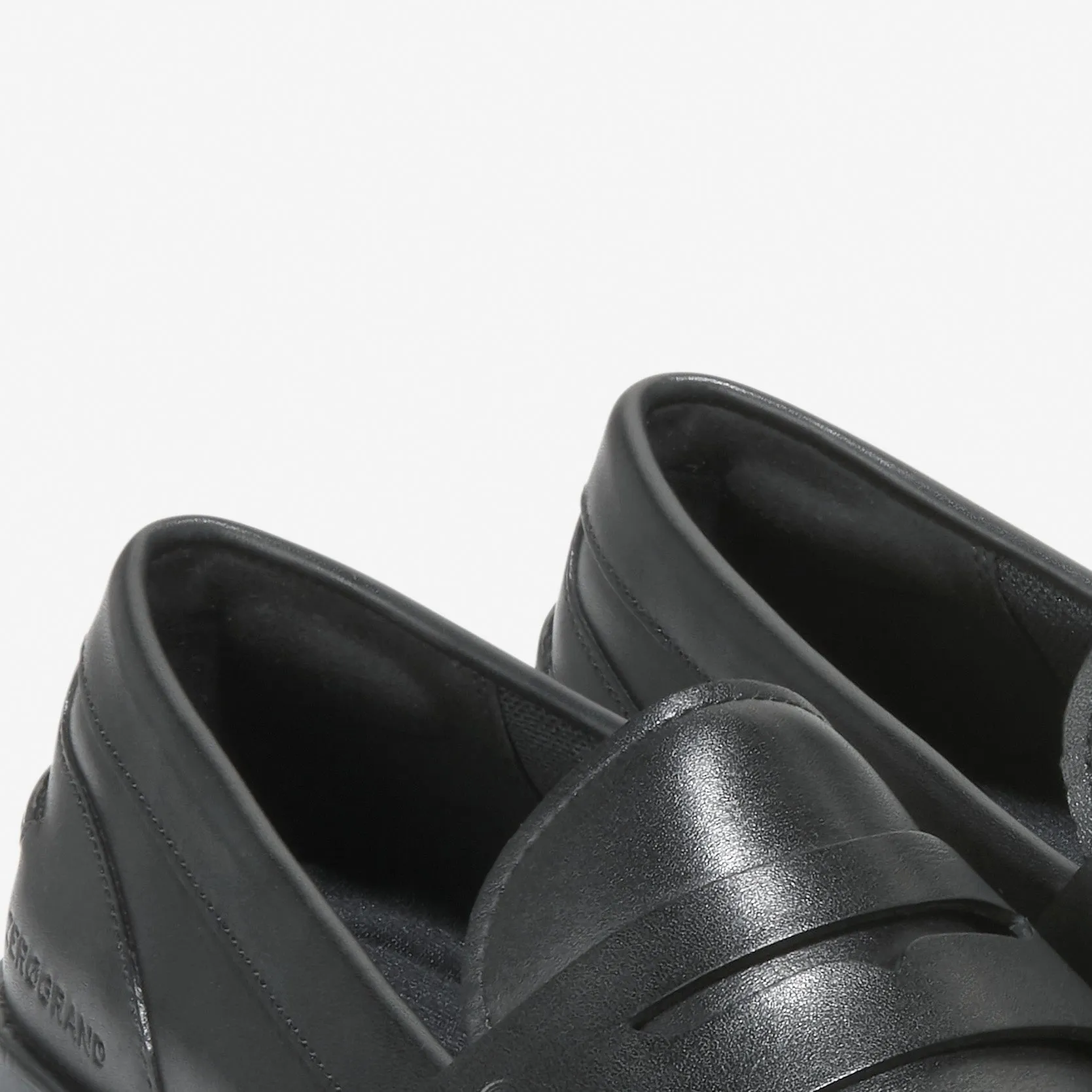 4.ZERØGRAND Loafer