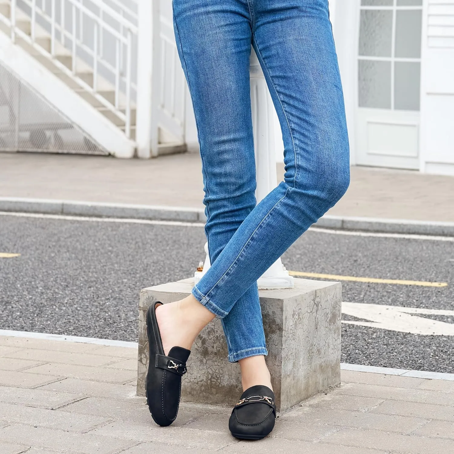 Ablanczoom Mules for Women Flat Shoes: Comfortable Slip on Flats for Womens Mule Metal Chain Backless Loafers Business Casual Shoe