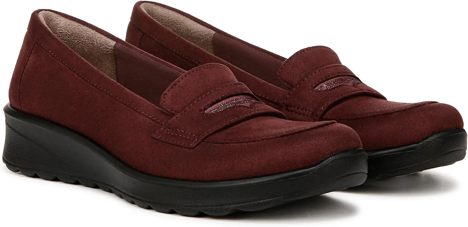 BZees Women's Gamma Loafer