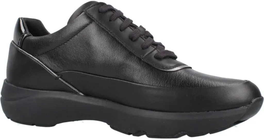 Clarks Women's Sneaker
