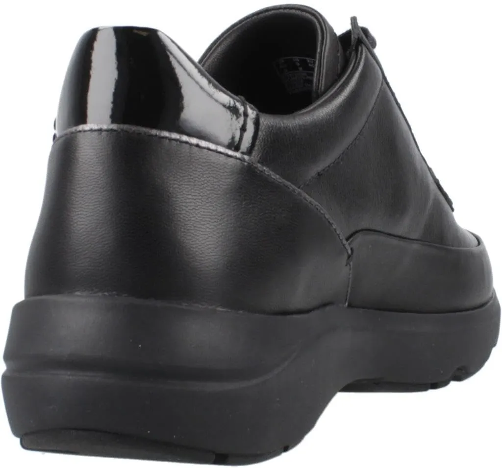 Clarks Women's Sneaker