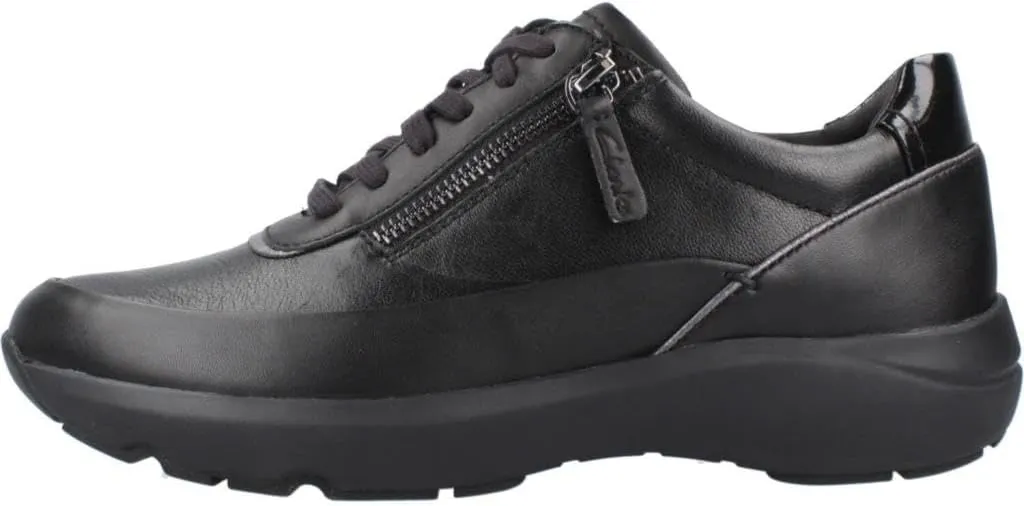 Clarks Women's Sneaker