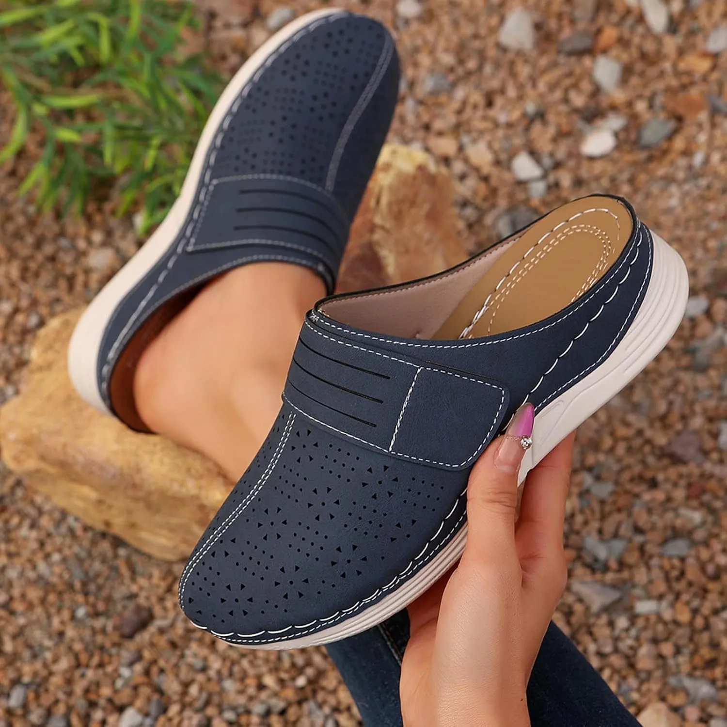 Clogs for Women Comfortable Closed Toe Mules Summer Dressy Slip On Shoes Walking Wedge Clogs Hollow Out Sandals Business Work Open Back Shoe Travel Vacation Sandals