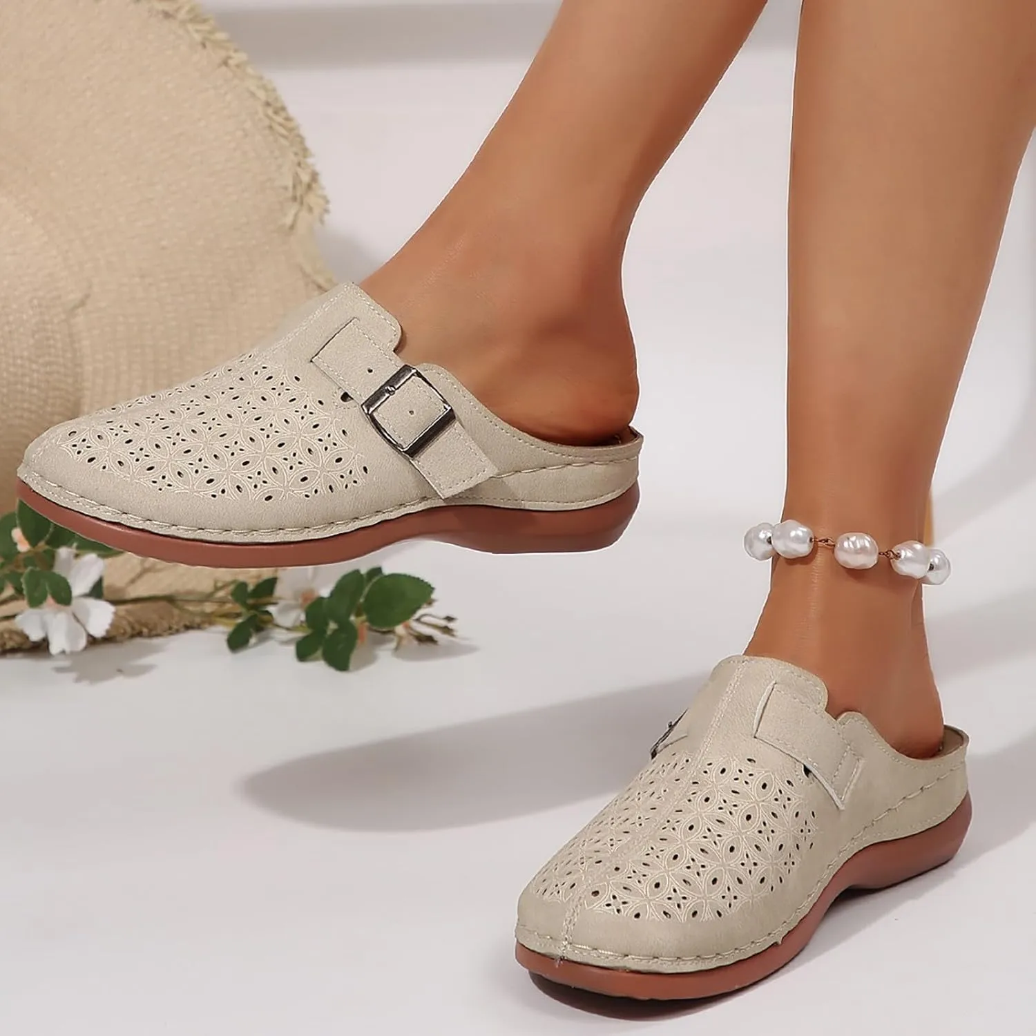 Clogs for Women Mules Slip on Summer Breathable Hollow Out Closed Toe Sandals Casual Lightweight Backless Slide Loafers Comfortable Simple Summer Vacation Flat Shoes