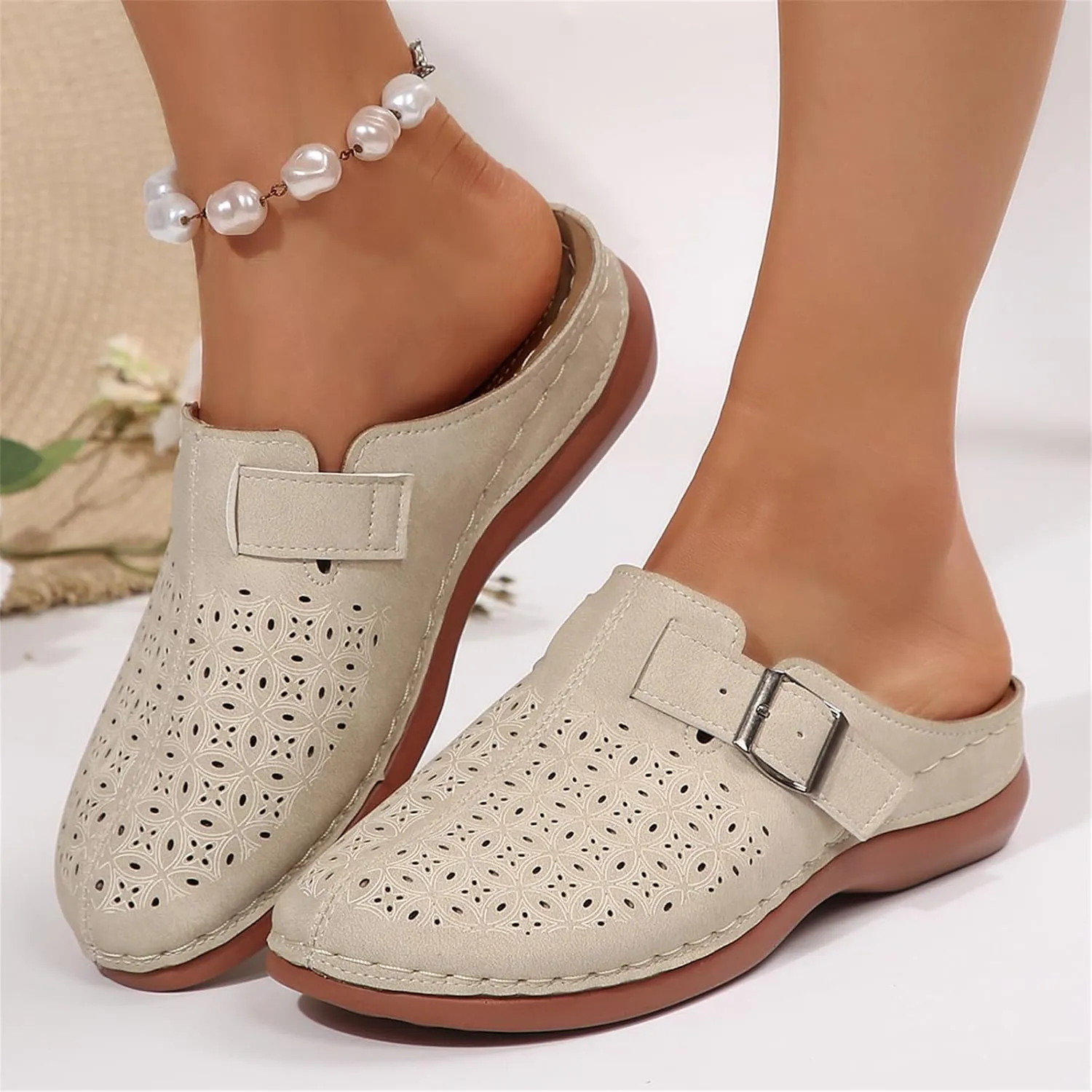 Clogs for Women Mules Slip on Summer Breathable Hollow Out Closed Toe Sandals Casual Lightweight Backless Slide Loafers Comfortable Simple Summer Vacation Flat Shoes
