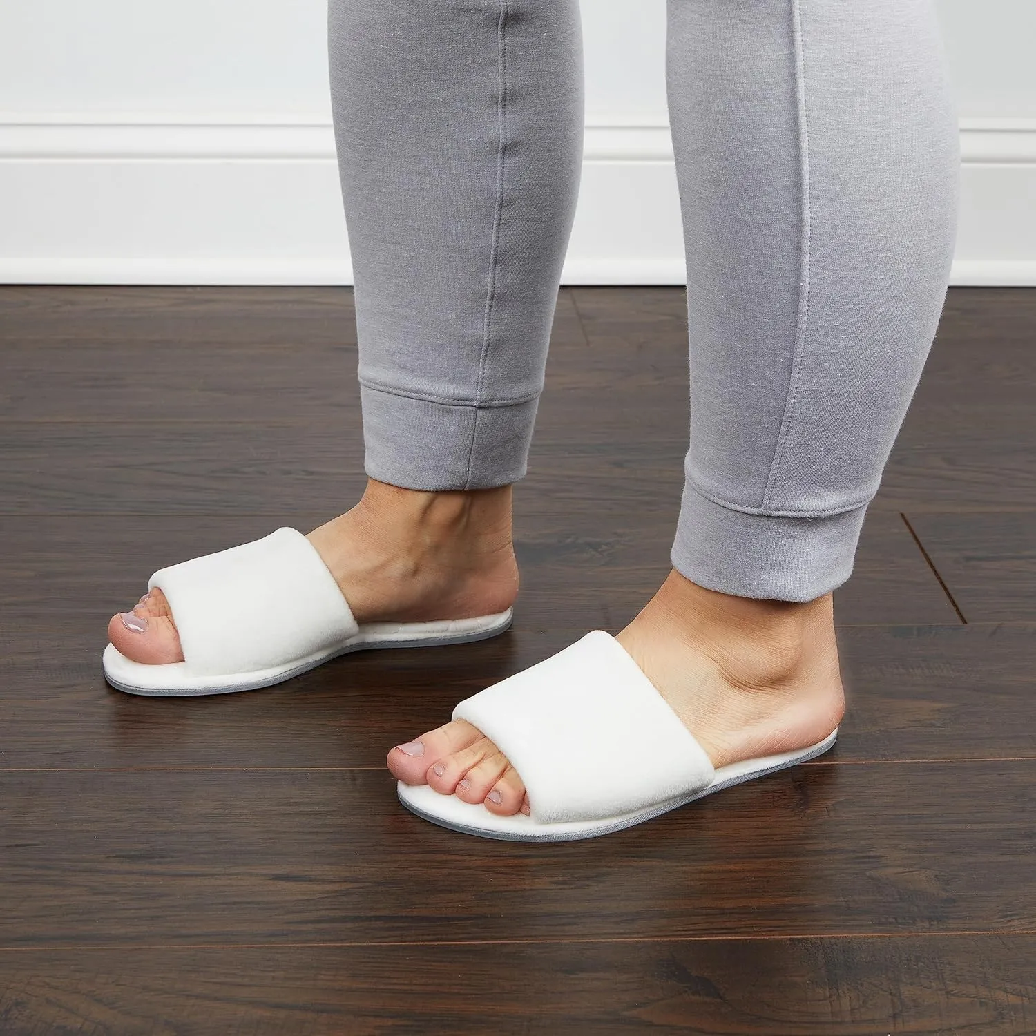 Dearfoams Women's Indoor Fuzzy Memory Foam Cloud Slip On Beatrice House Slide Slipper
