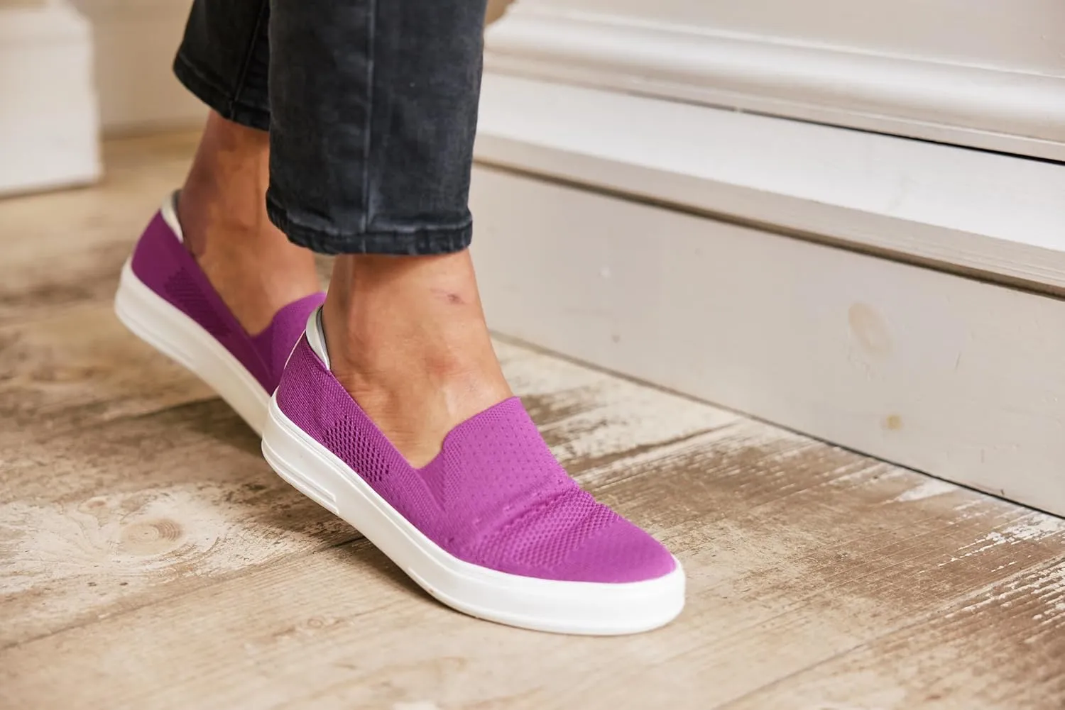 Dearfoams Women's Slip-On Lightweight Comfortable Sophie Loafer