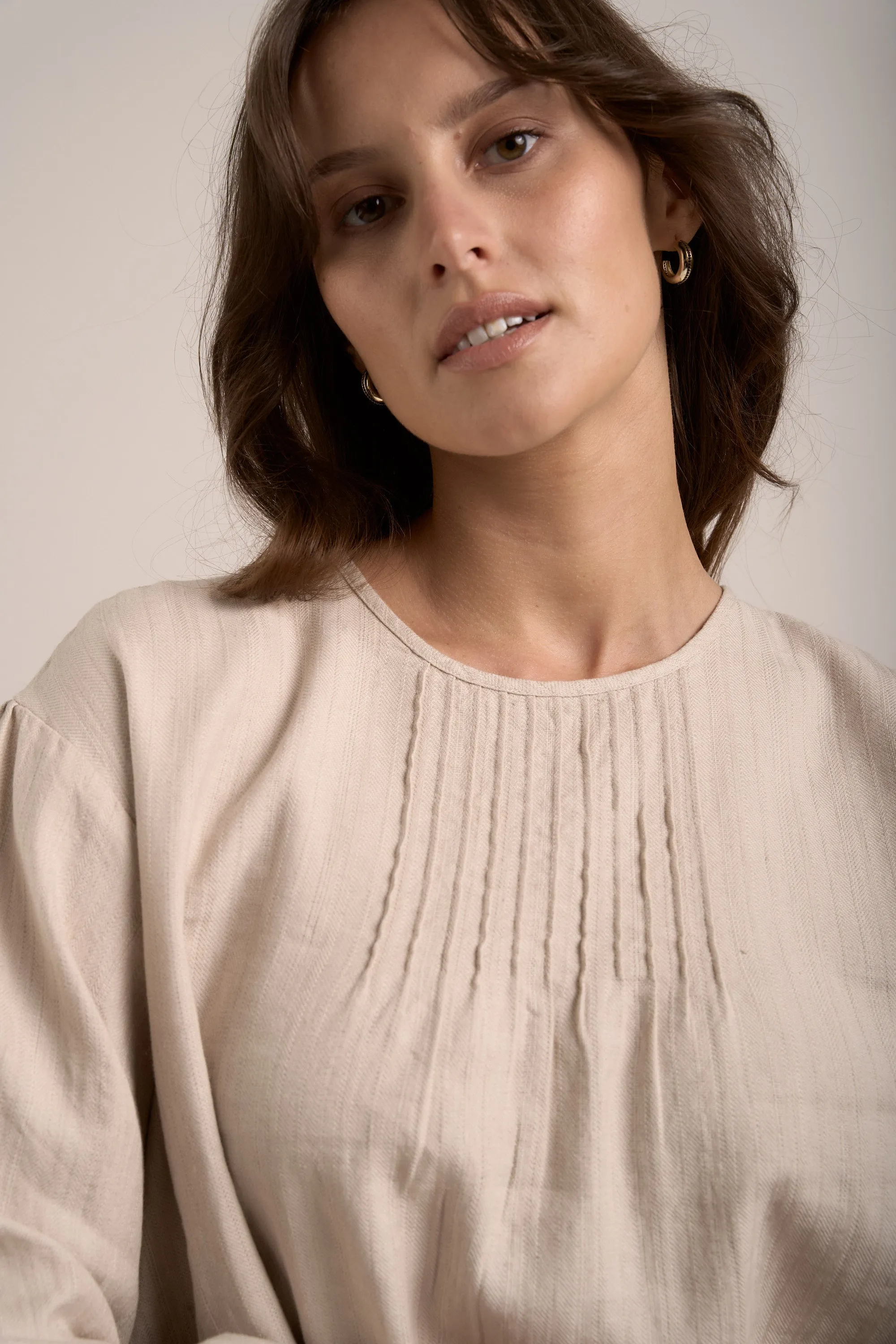 Elementary Pleated Linen Top
