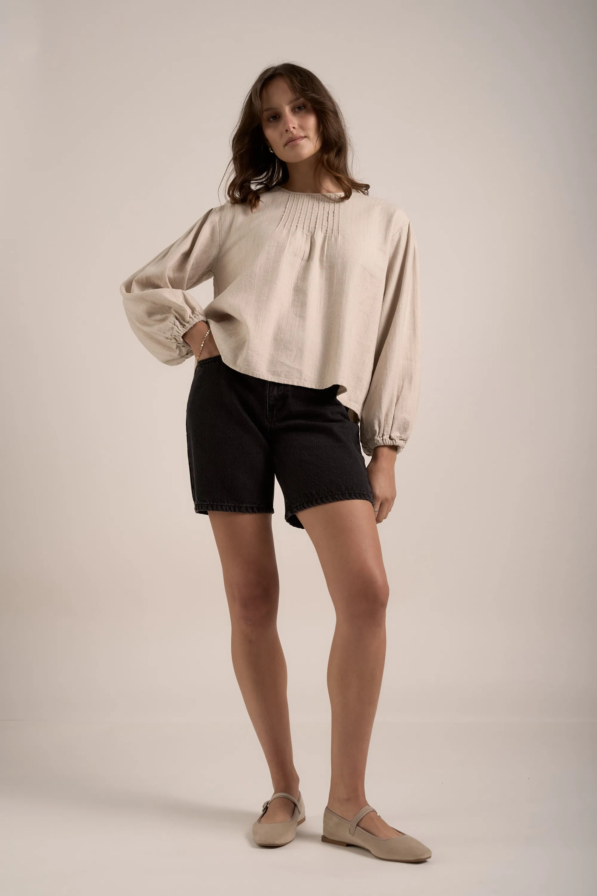 Elementary Pleated Linen Top