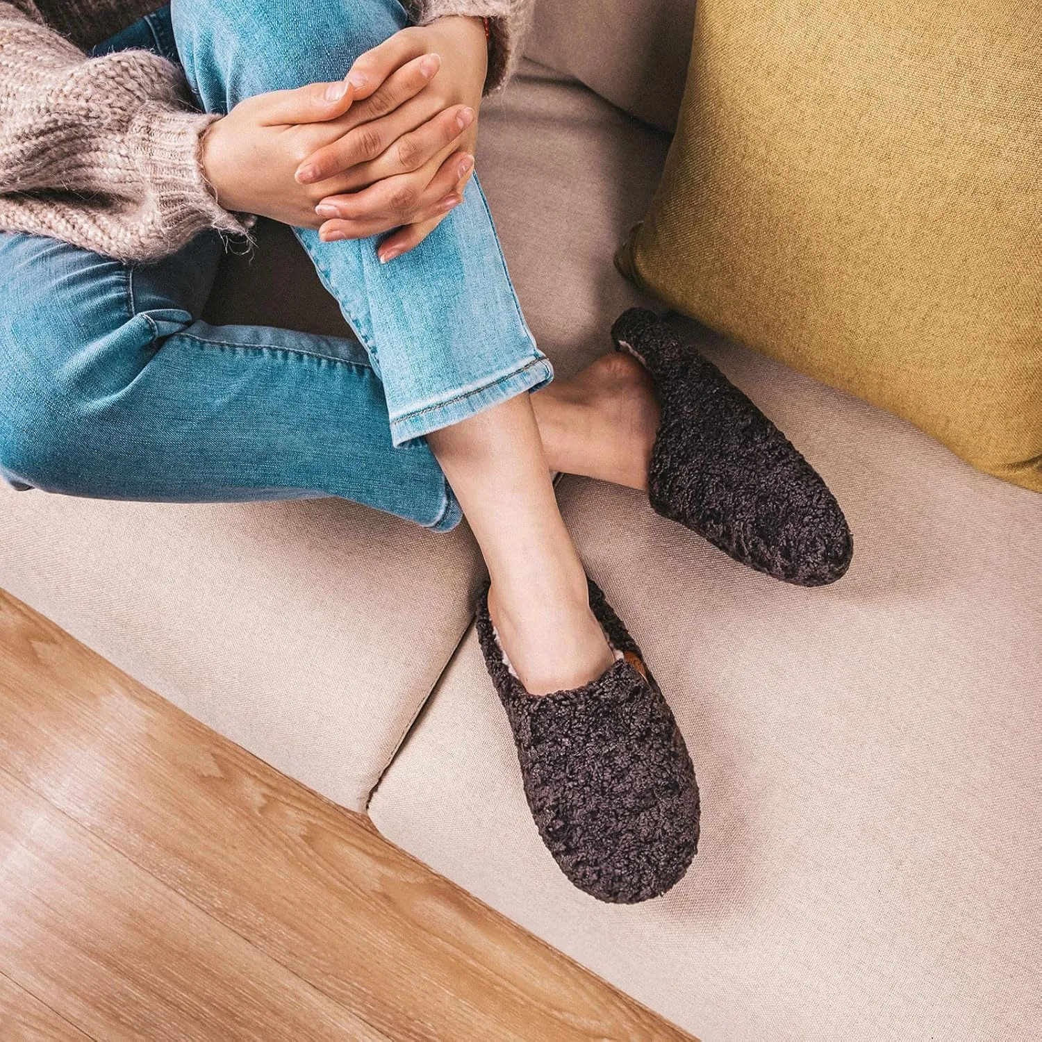 EverFoams Women's Fuzzy Slip-on Slippers Soft Comfy Memory Foam Indoor House Shoes