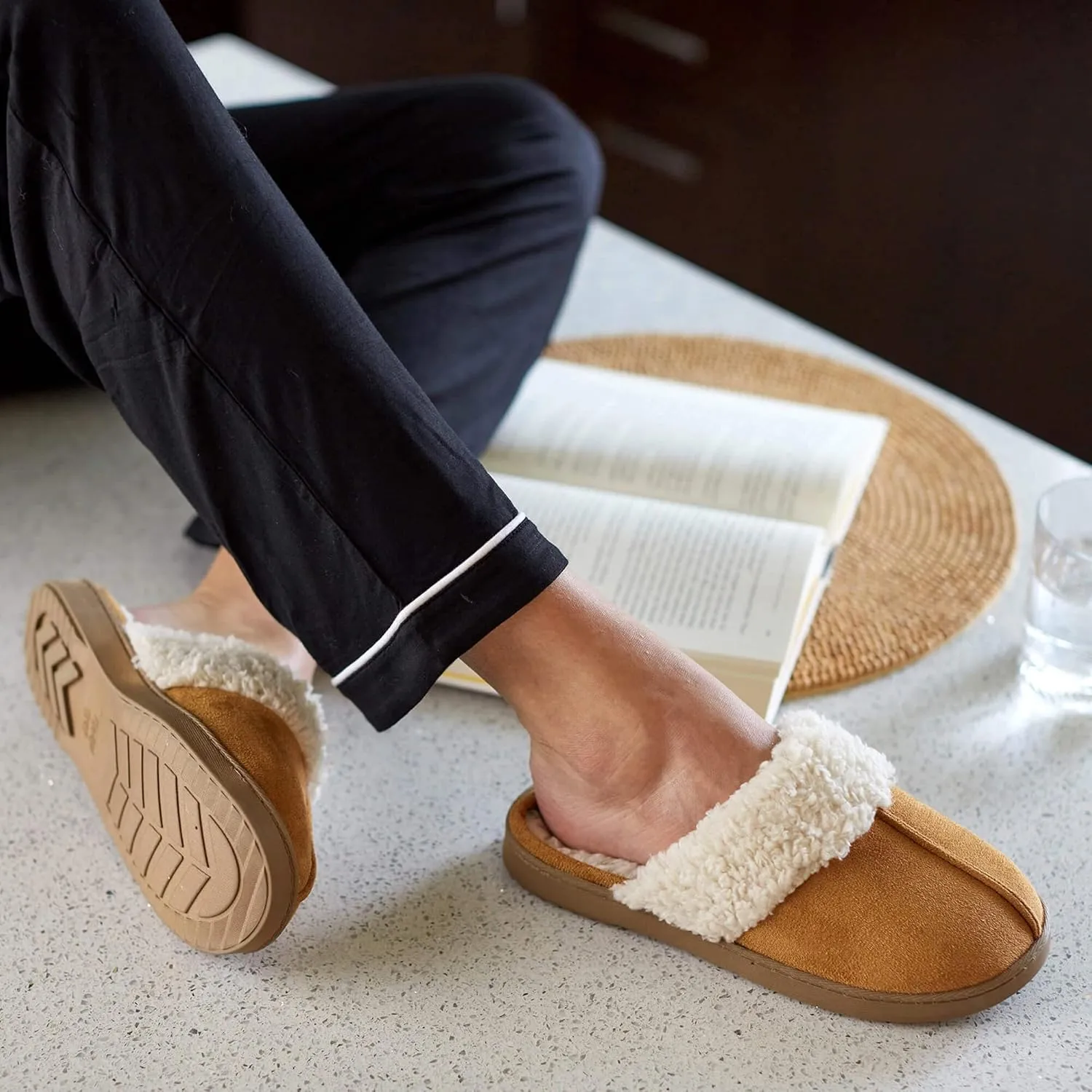 Floopi Womens Indoor Outdoor Soft Felt Fuax Fur Lined Open Back Slipper W/Memory Foam