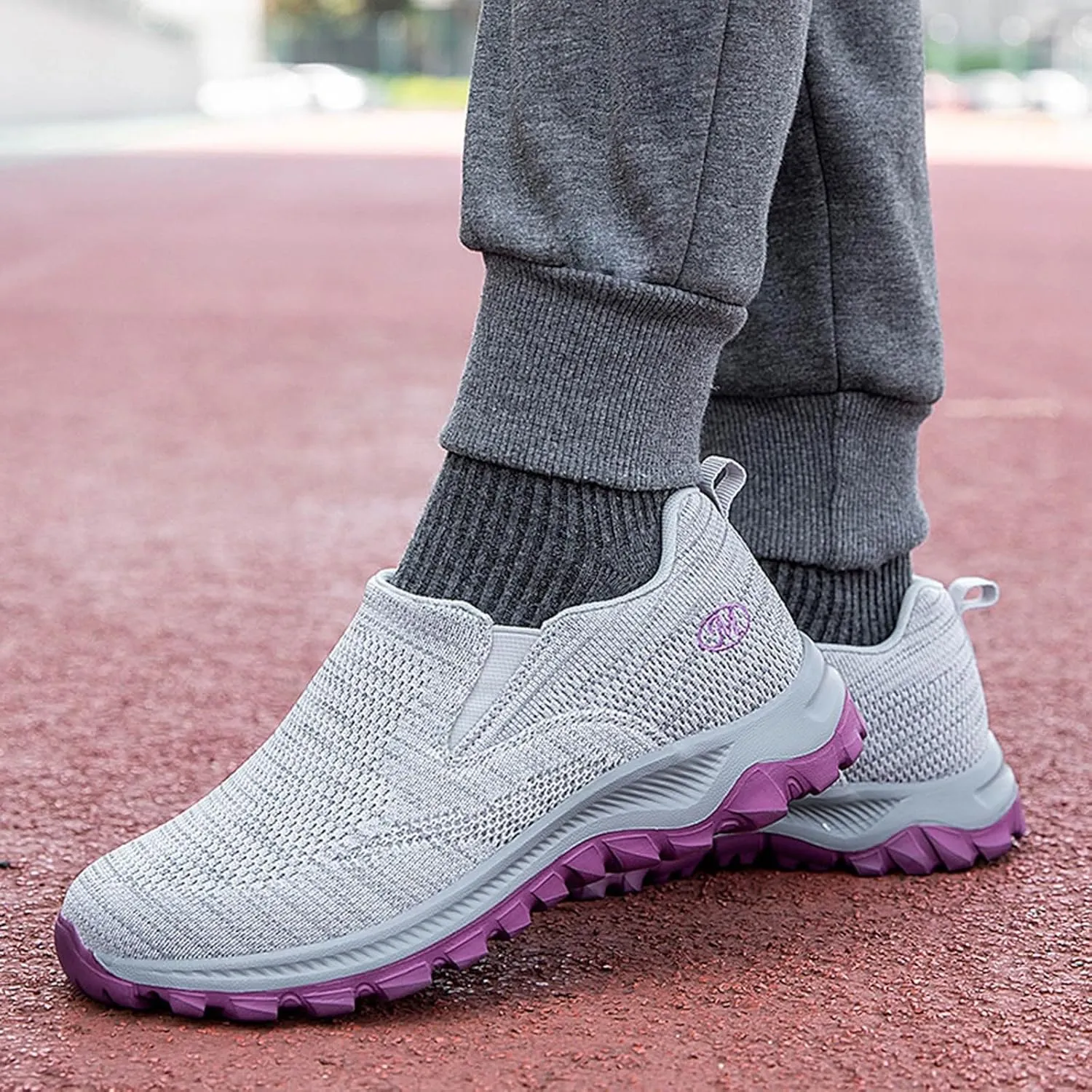 Foreign Trade New Flying Weaving Mesh Breathable Women's and Men's Shoes Round Head Low Top Classic Nylon Sneaker Womens
