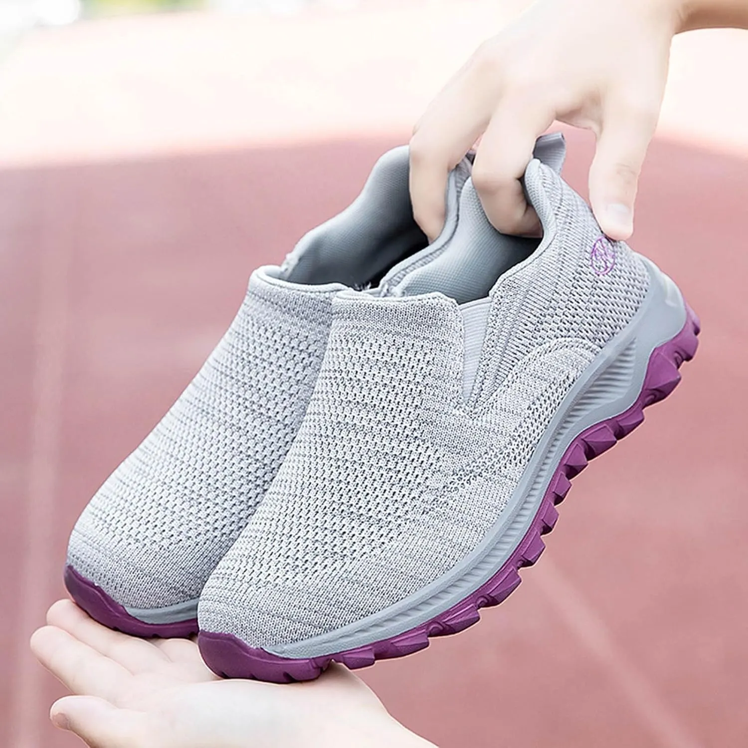 Foreign Trade New Flying Weaving Mesh Breathable Women's and Men's Shoes Round Head Low Top Classic Nylon Sneaker Womens