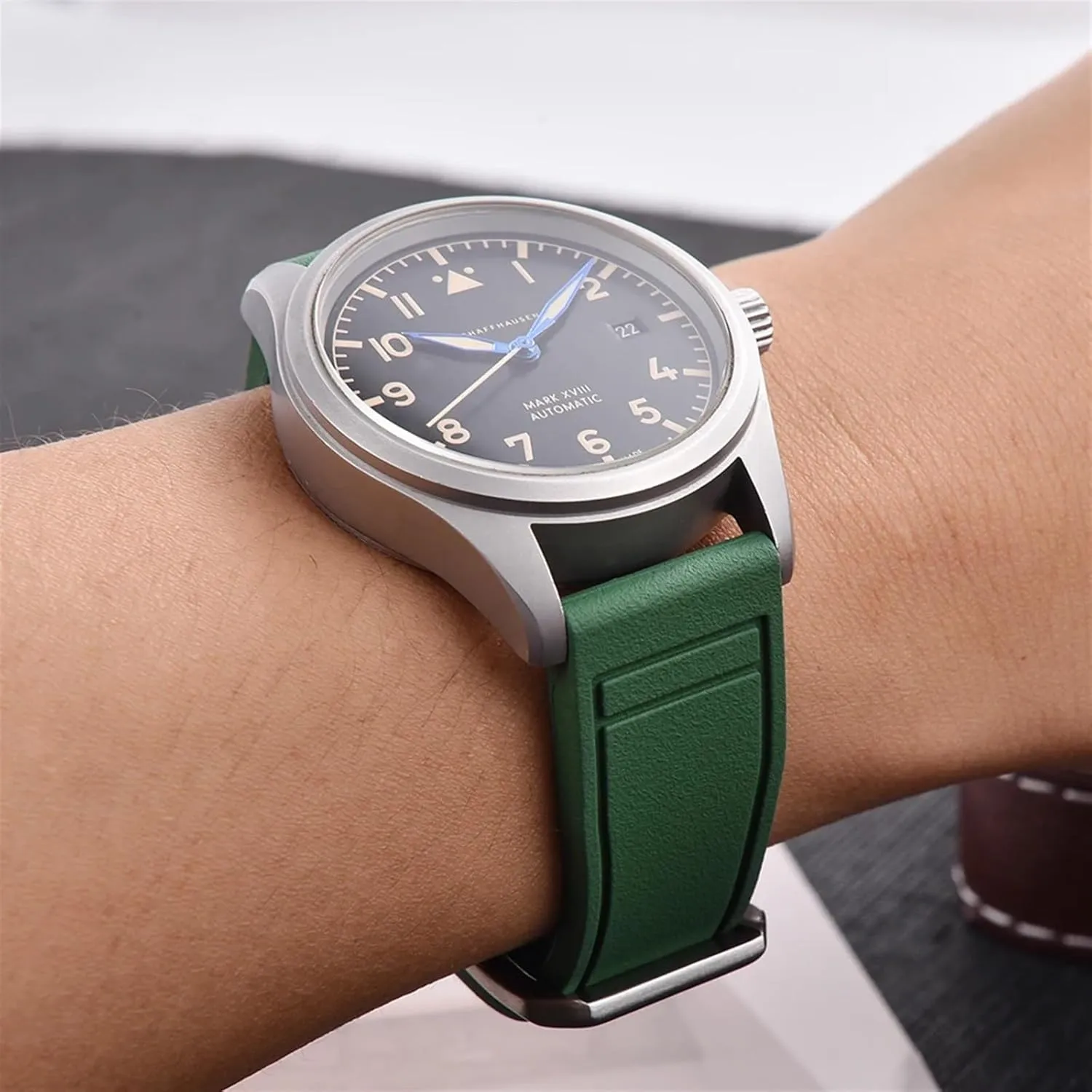 Grade Fluororubber FKM 20mm 21mm 22mm Watch Strap Diving Waterproof Quick Release Watchbands
