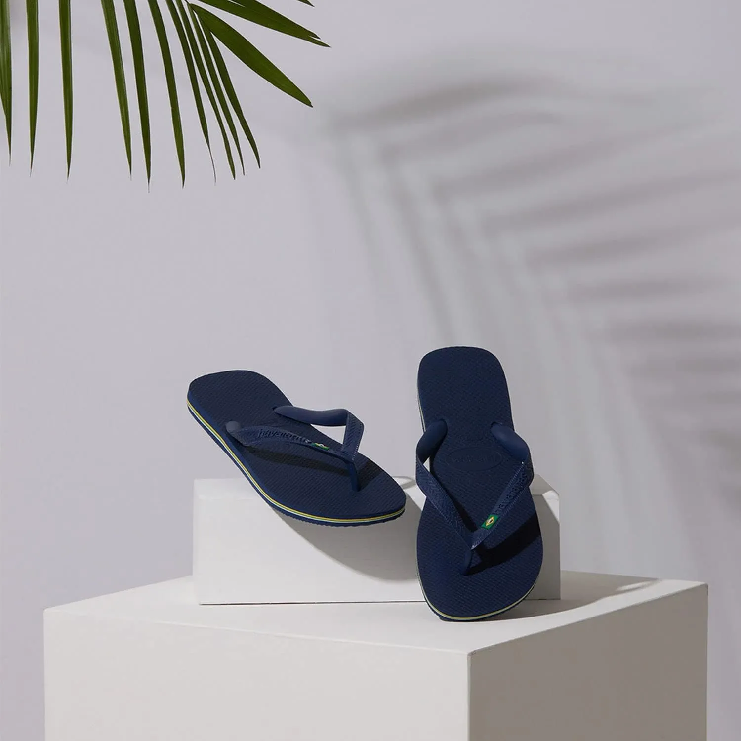 Havaianas Men's Brazil Sandal Navy Blue Flip Flop