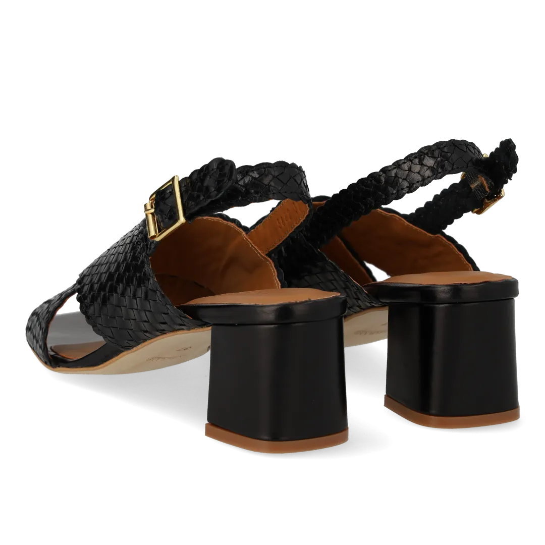High cross sandal in hand-braided leather