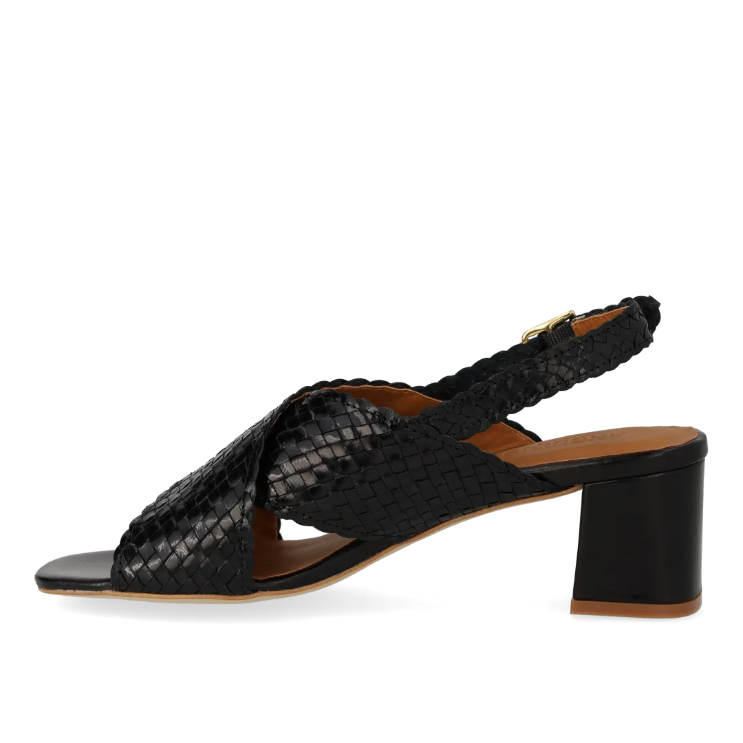 High cross sandal in hand-braided leather