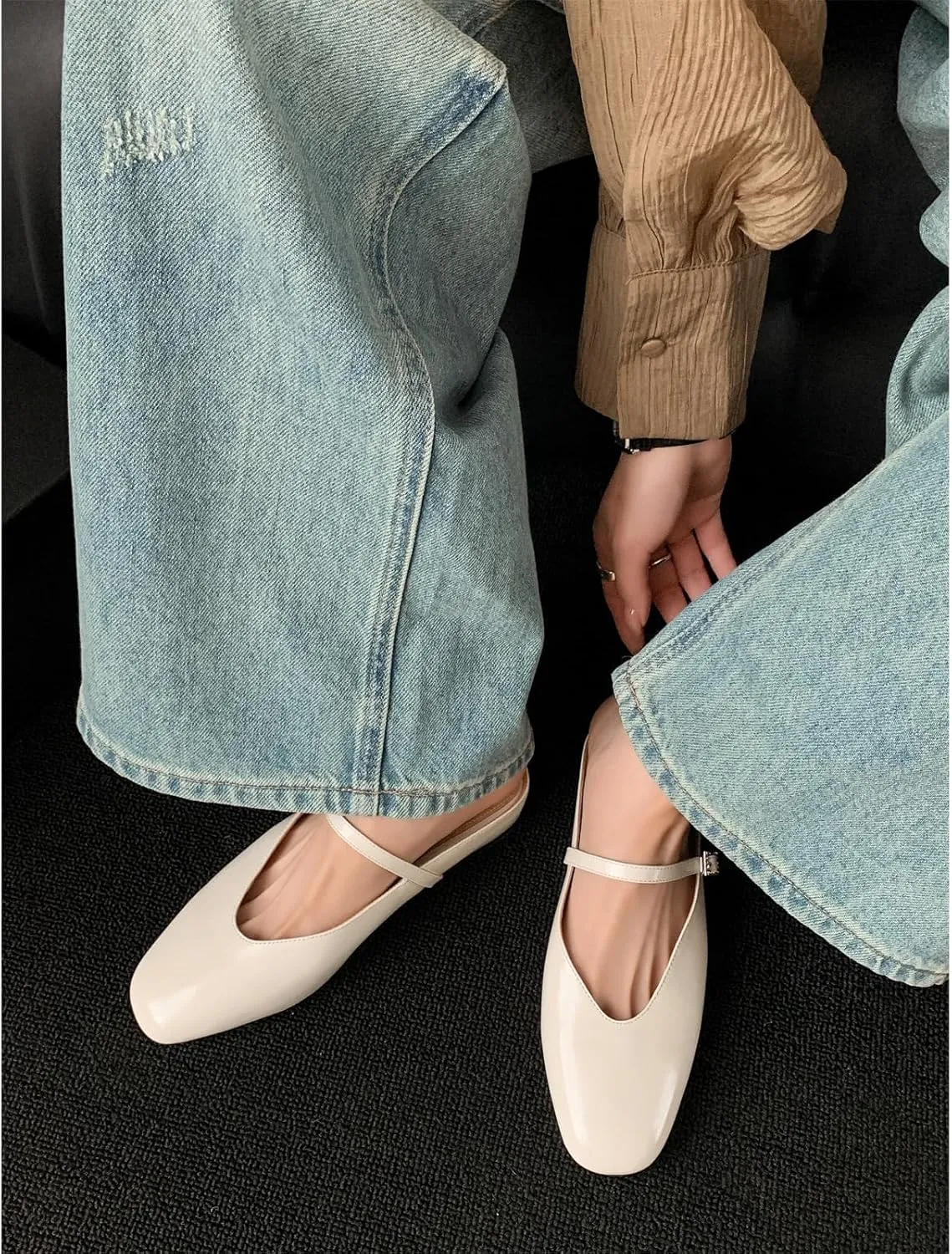 Kluolandi Flat Mules for Women Round Toe Slip On Slides Shoes with Strap Backless Flats Womens Mules