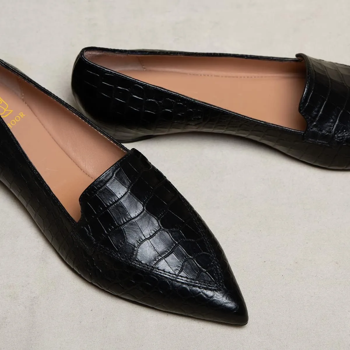 LEHOOR Women Casual Pointed Toe Loafer Flats Shoes Slip On Suede Penny Loafers Flat Heel Closed Pointy Toe Driver Coach Office Loafers Crocodile Snakeskin Flats Dressy Comfort Fall Retro 4-11 M US