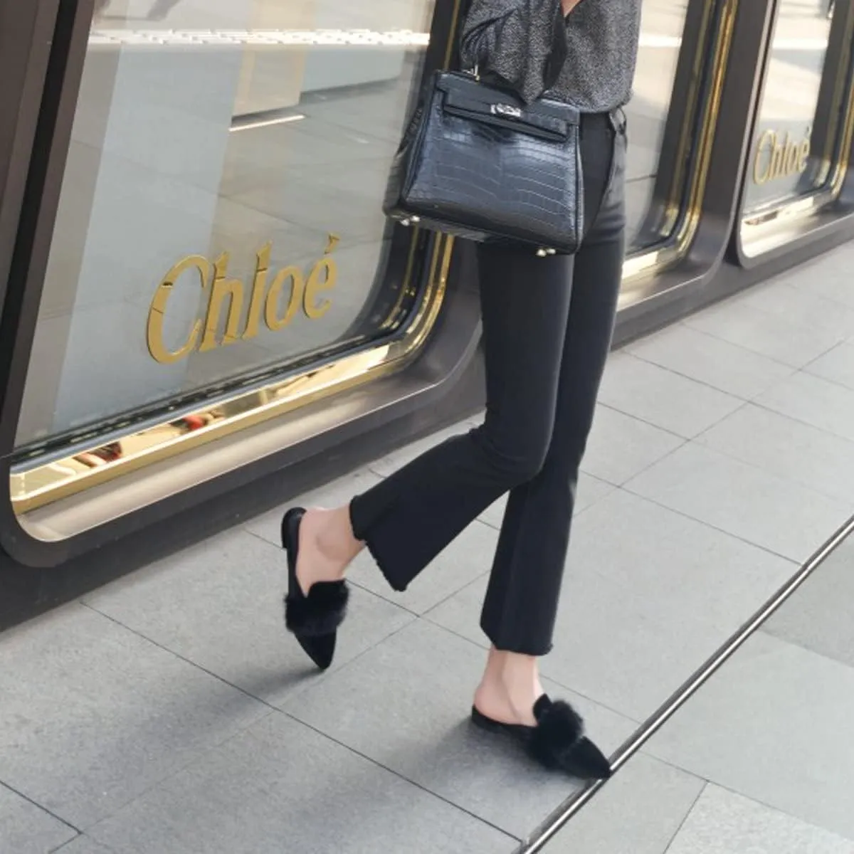 Loafers for Women, Womens Embroidery Mule Shoes Velvet Backless Slip On Loafers Pointed Toe Flat Mule Slides