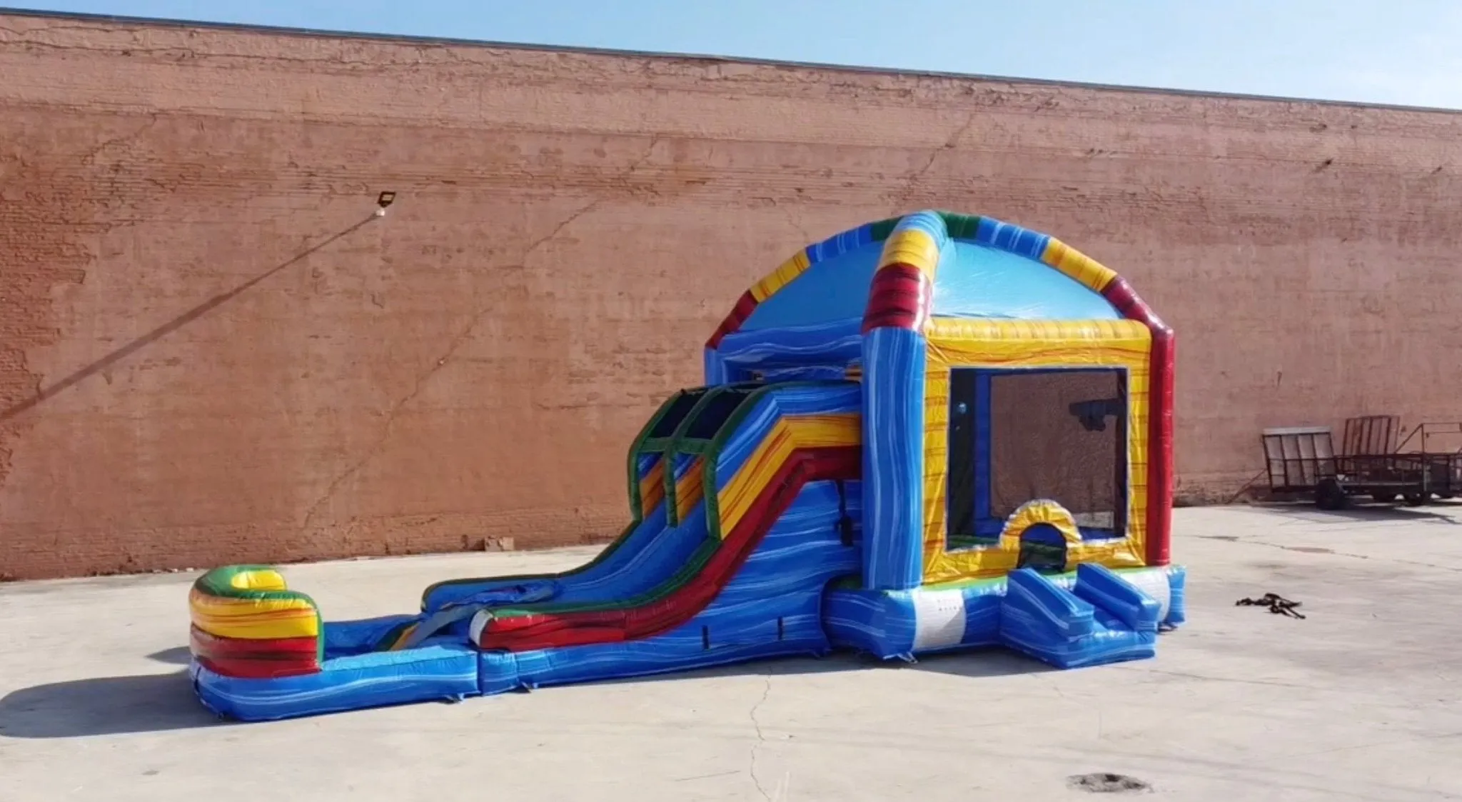 Mega Dome Dual Lane Bounce House with Slide (Wet/Dry)