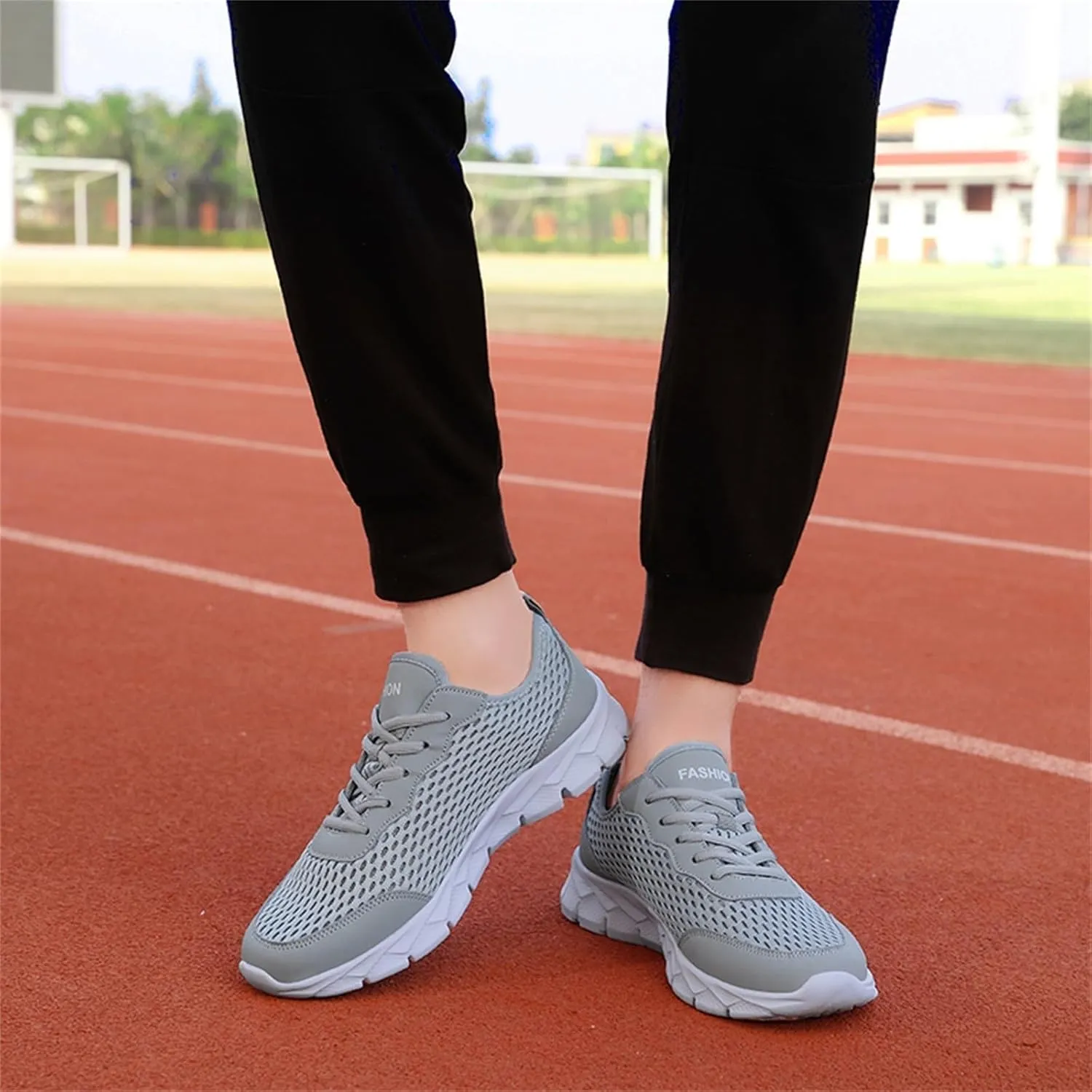 Men's Breathable Mesh Running Shoes Lightweight Breathable Slip on Running Shoe Men's Breathable Barefoot Shoes