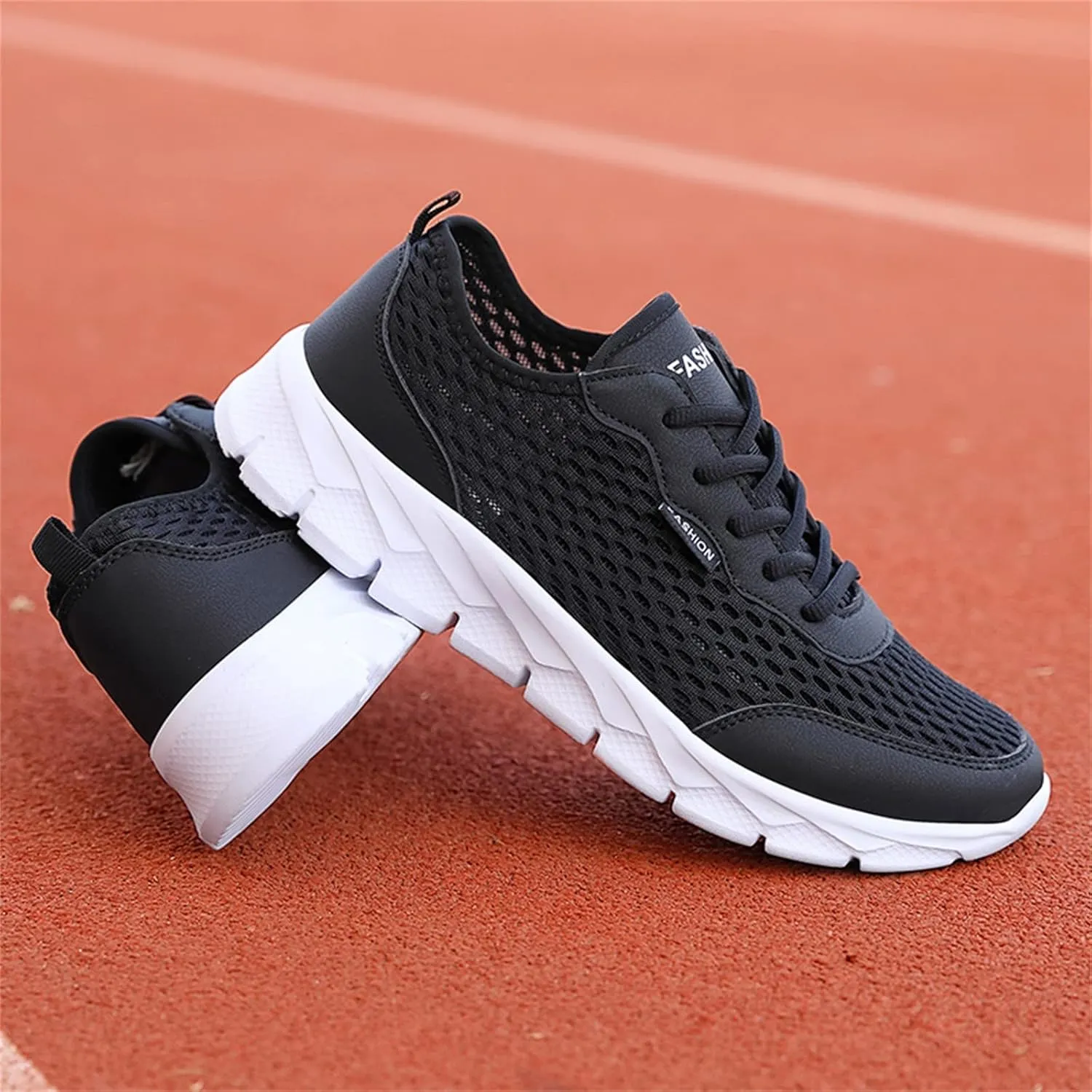 Men's Breathable Mesh Running Shoes Lightweight Breathable Slip on Running Shoe Men's Breathable Barefoot Shoes