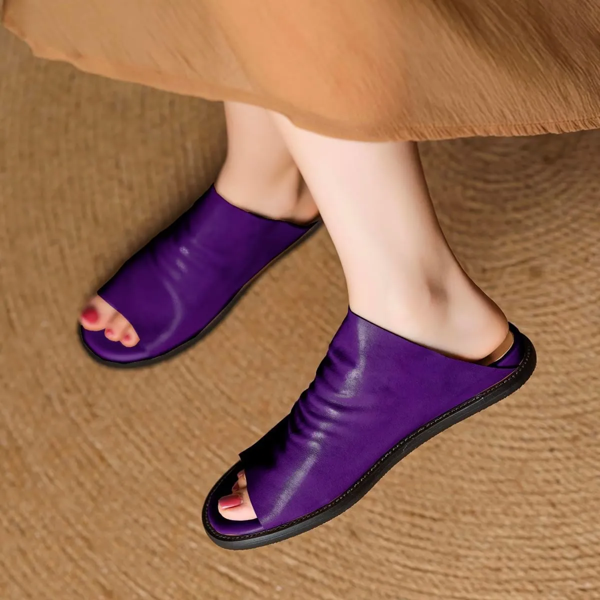MOOMMO Women Open Toe Mule Flats Slip On Walking Flat Mules Sandals Peep Toe Matte Pleated Flat Heel Mule Shoes Cut Out Retro Casual Flat Sandals Street Office Party 4-11 M US
