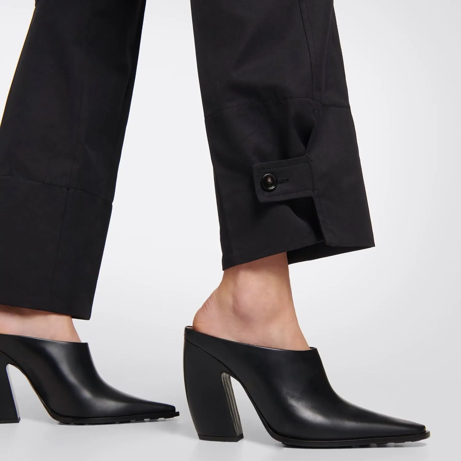 Mules for Women Chunky Heeled Mules Pointed Toe Clogs Slip on Heels Backless Loafers Work Office Casual Shoes