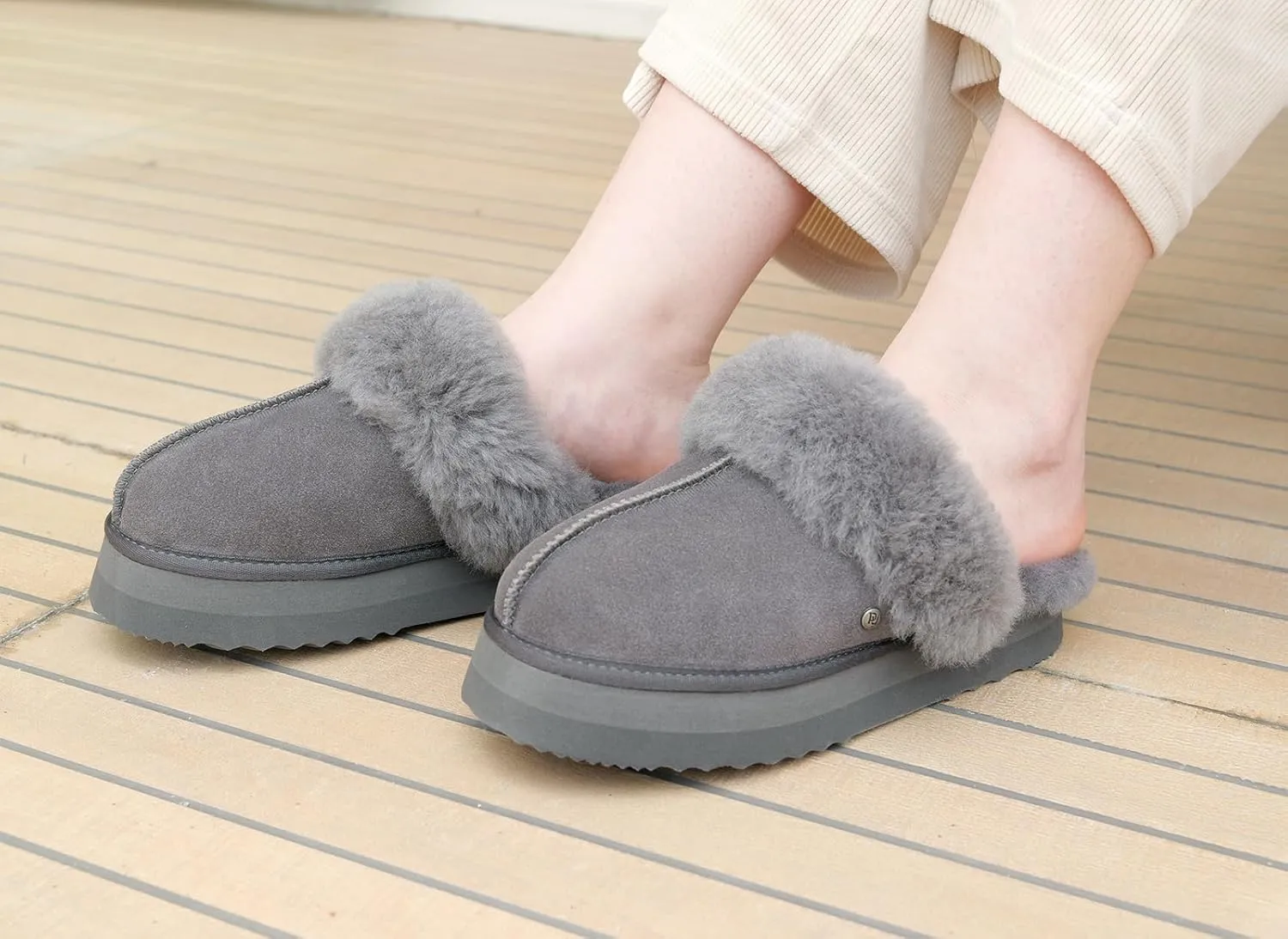 Parfeying Women's Sheepskin House Slippers Indoor Outdoor Shearling Shoes for Women