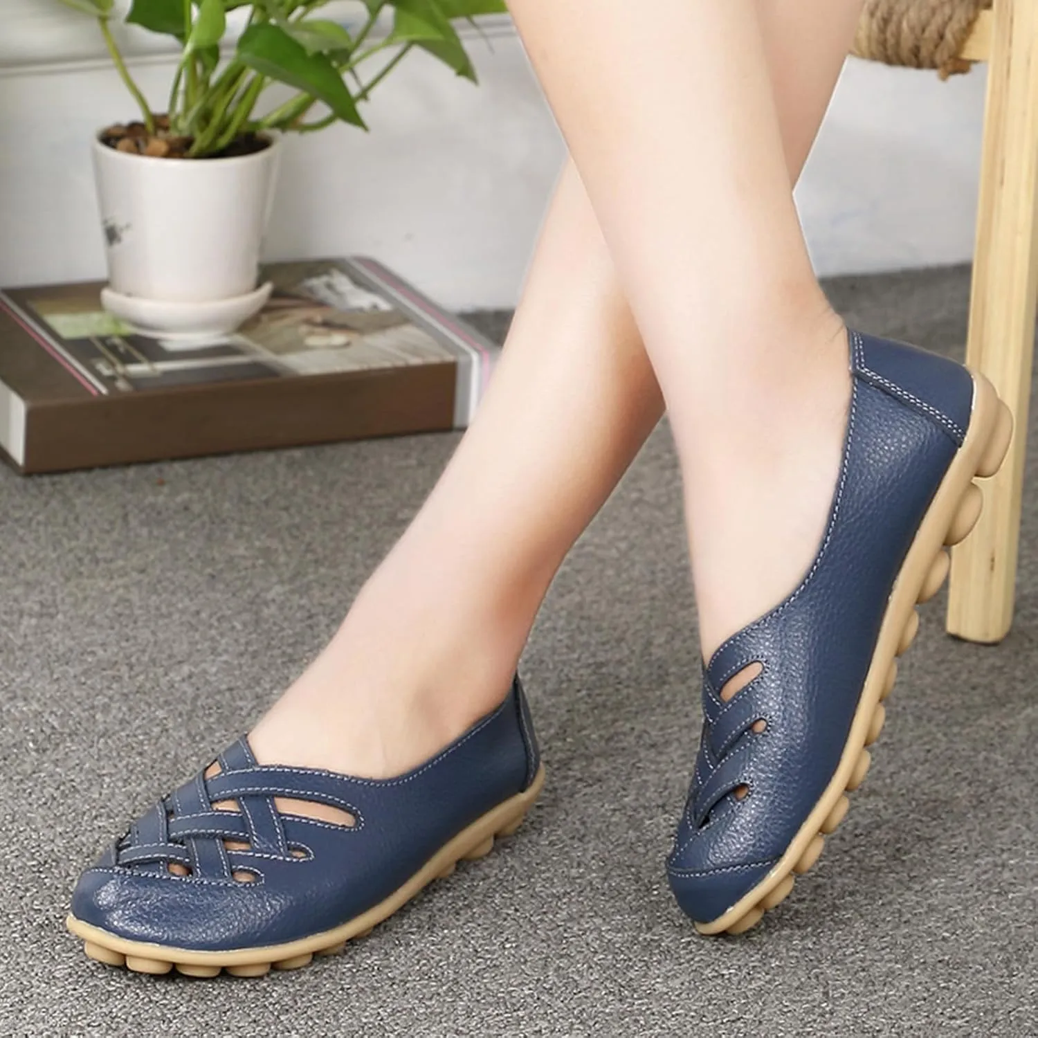 Sandals for Women 2025 Breathable Leather Loafers Hollow Soft-Soled Wedges Comfortable Cowhide Leather Shoes