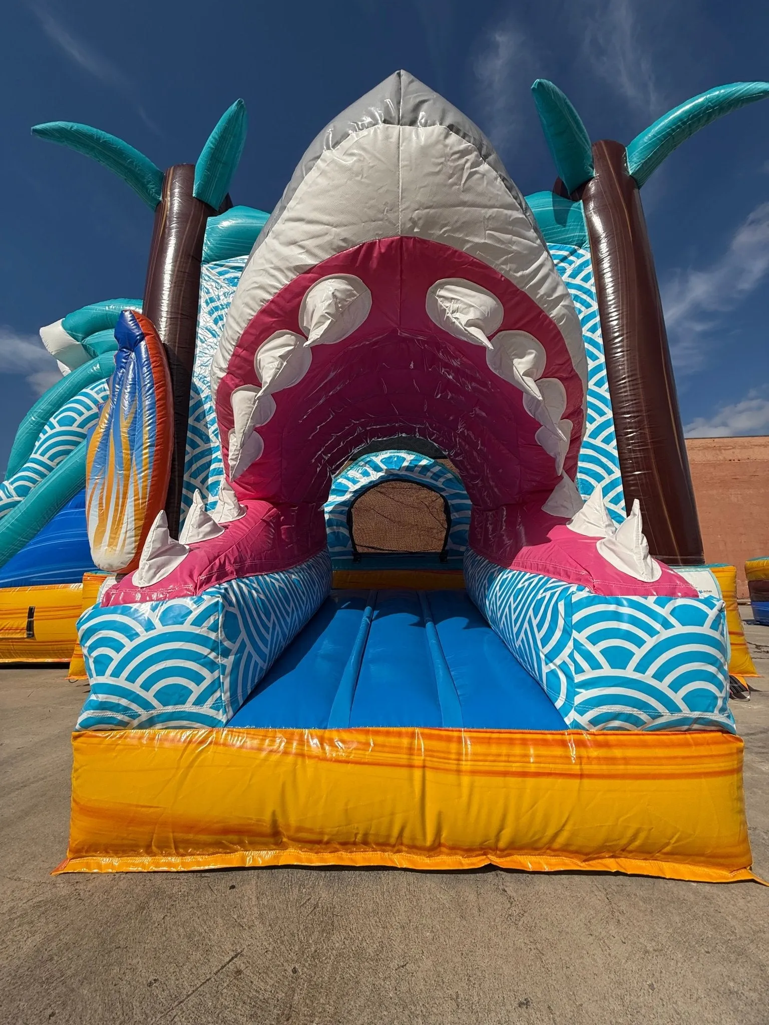 Shark Beach Dual Lane Bounce House with Slide (Wet/Dry)