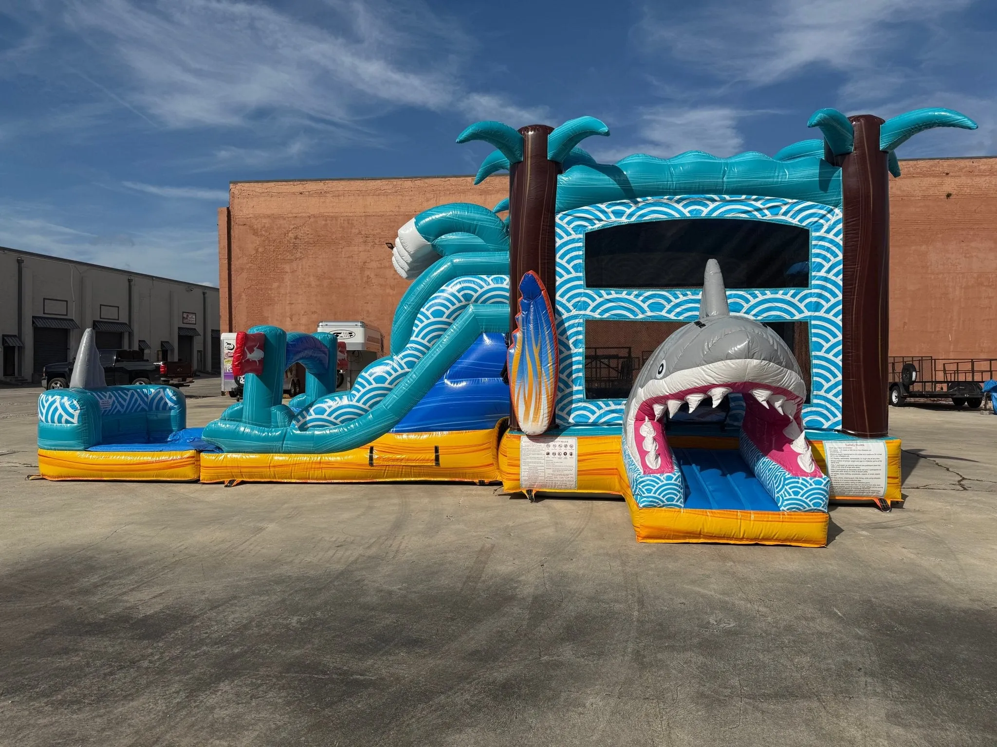 Shark Beach Dual Lane Bounce House with Slide (Wet/Dry)