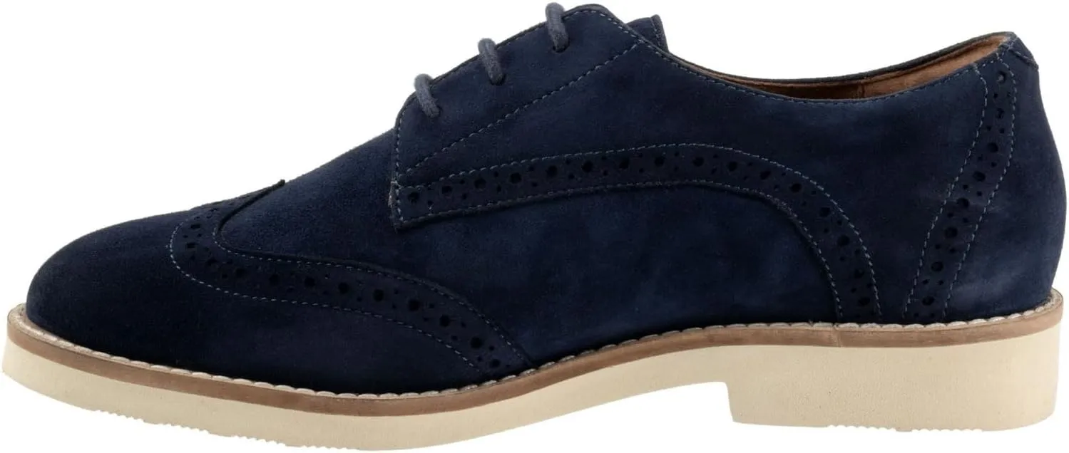 SoftWalk Women's Willet Oxford
