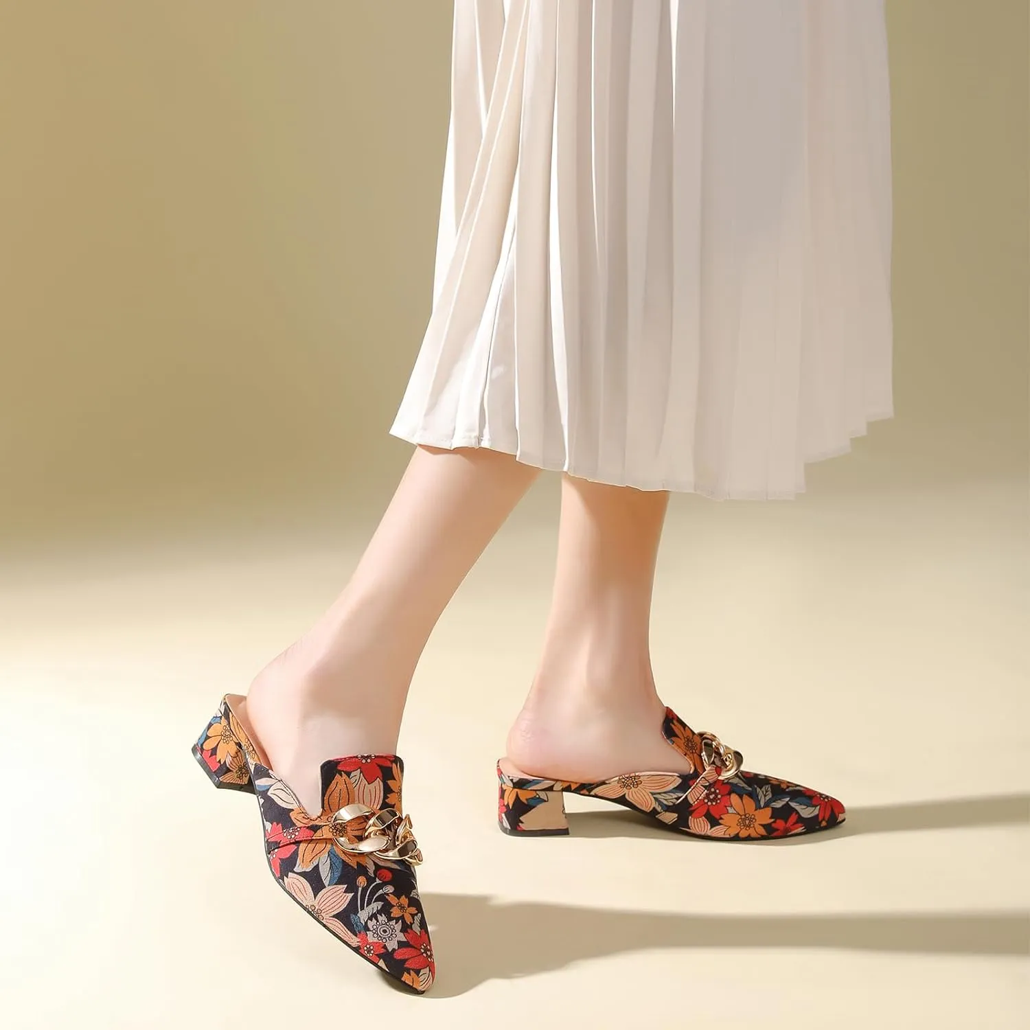 Tilocow Metal Chain Decor Mules Heels for Women Chunky Heeled Sandals Slip on Closed Toe Slides for Women Backless Mules