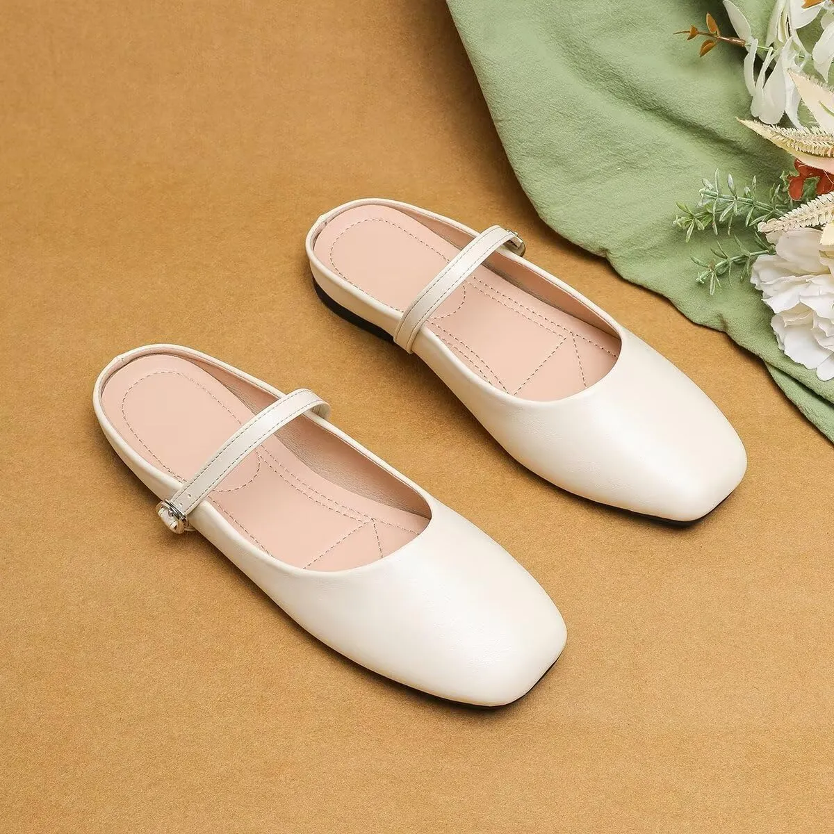 TN TANGNEST Women's Mary Jane Shoes Mules for Women Flats Retro One Line Strap Flats Cute Square Toe Backless Flat Mules
