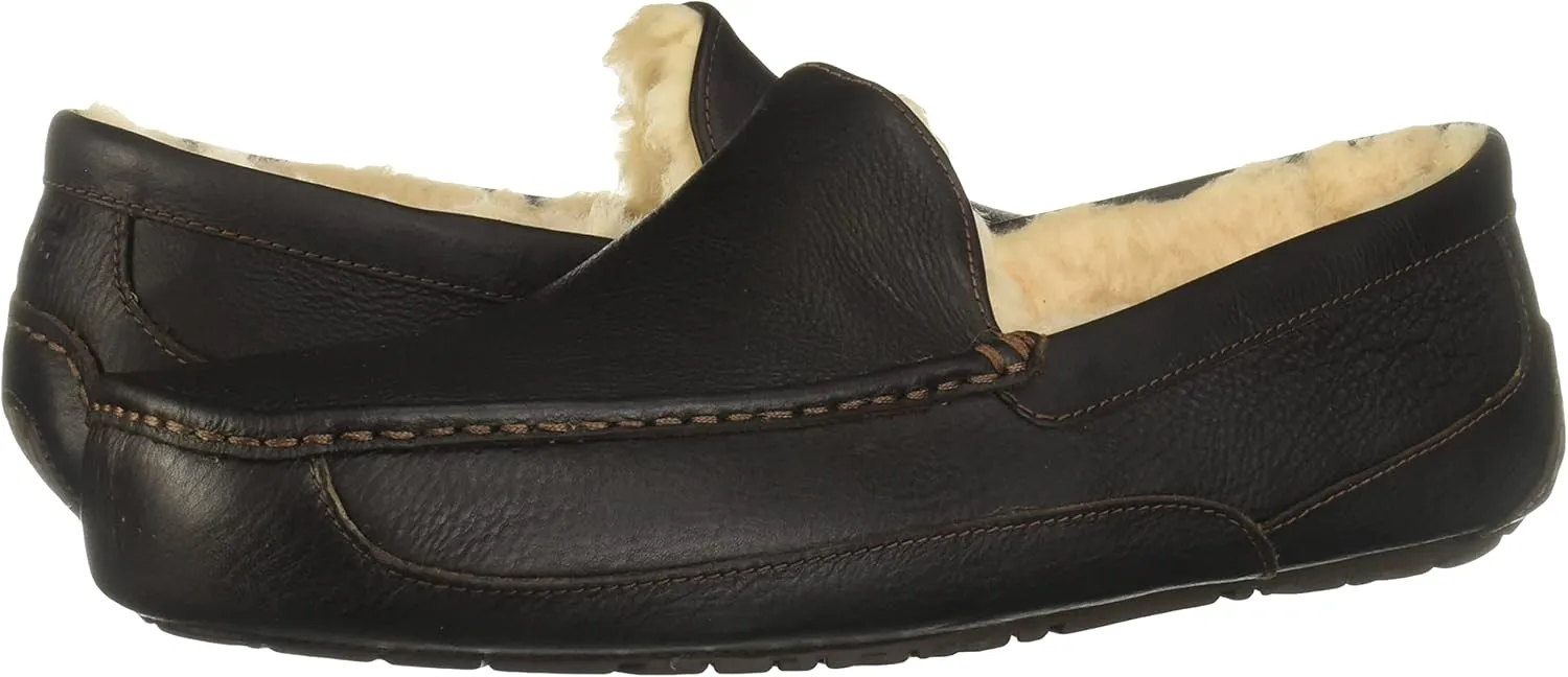 UGG Men's Leather Ascot Slipper
