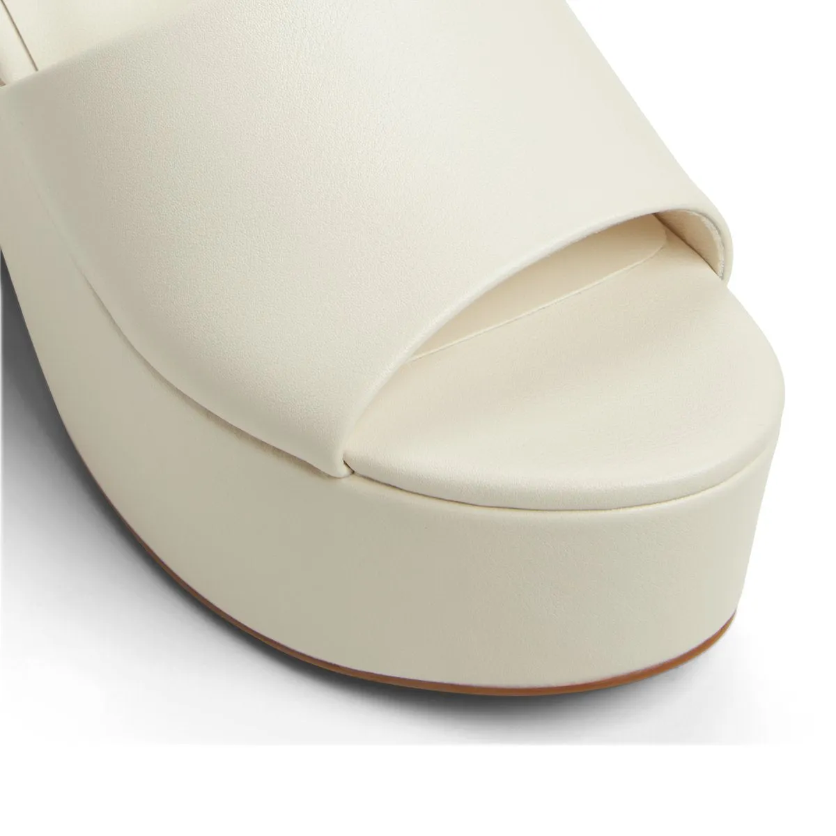 Valerria Wedge Sandals