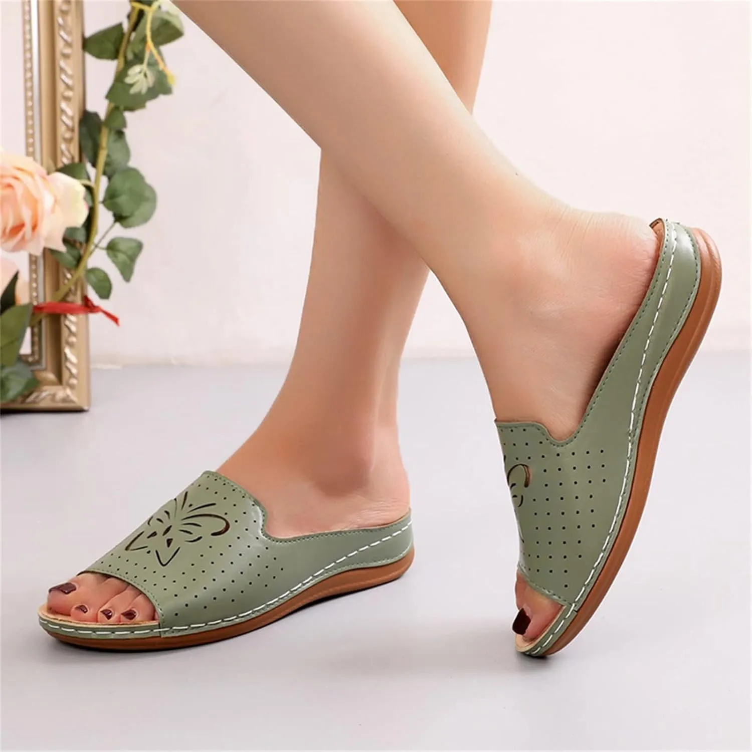 Women's Slide Sandals Ladies Hollow Slippers Summer Sandals Spring And Fashion Roman Flat Women's