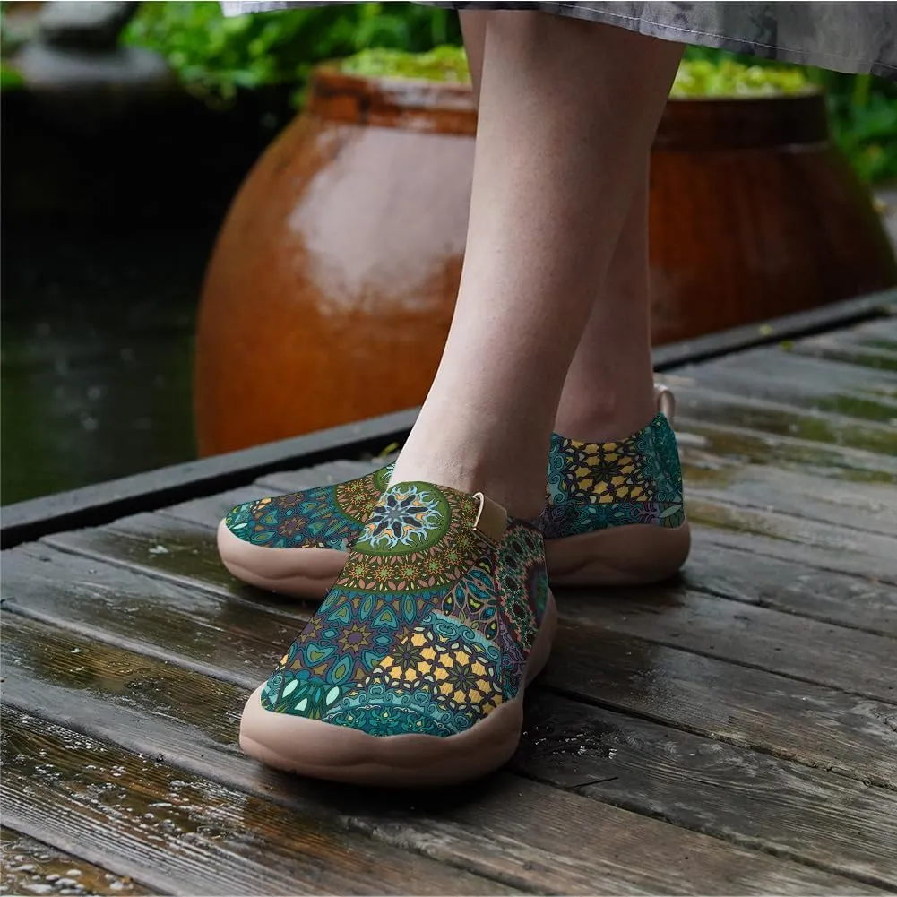 Women's Slip-On Loafers Painted Travel Shoes Walking Breathable Knit Mesh Ladies Fashion Art Sneaker