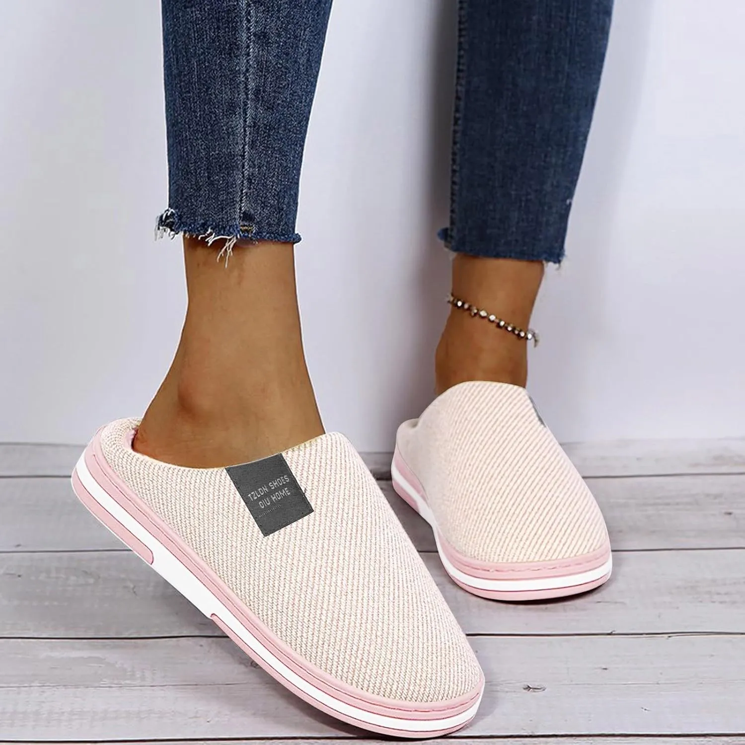Womens Slippers Fashion Winter Warm Bedroom Shoes Soft Warm Slip On House Slippers Cozy Memory Foam Slippers