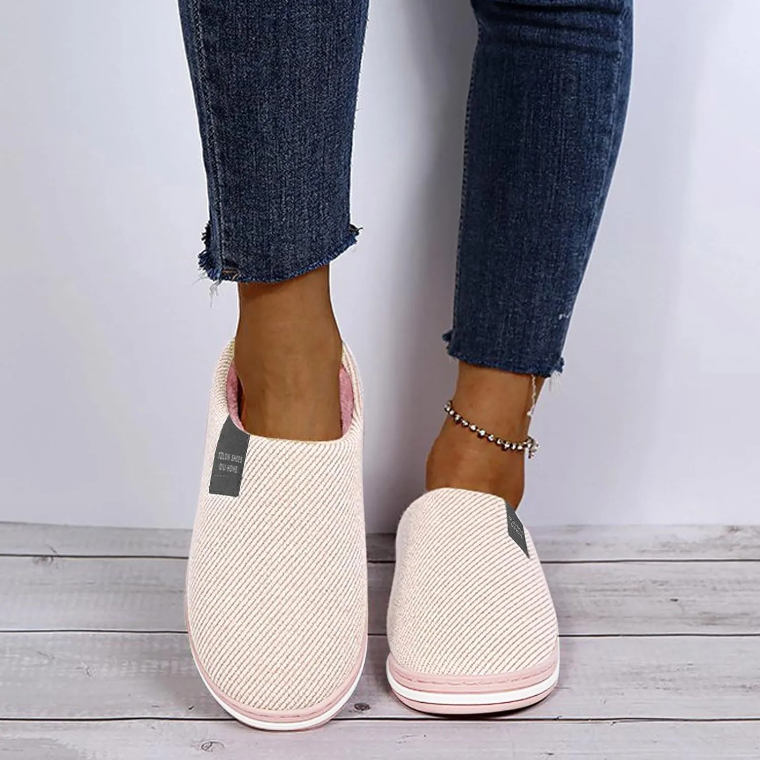 Womens Slippers Fashion Winter Warm Bedroom Shoes Soft Warm Slip On House Slippers Cozy Memory Foam Slippers
